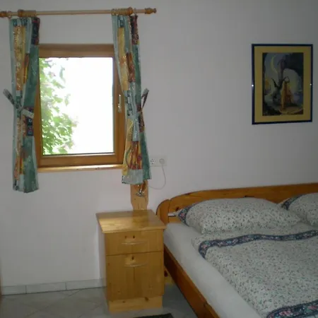 Flummis Tanya Apartment